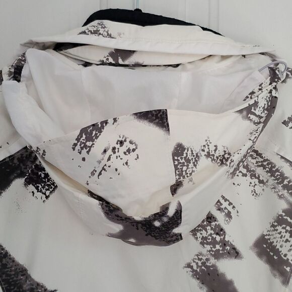 Columbia Bugaboo Ski Coat with Zip Out Liner - Picture 10 of 15